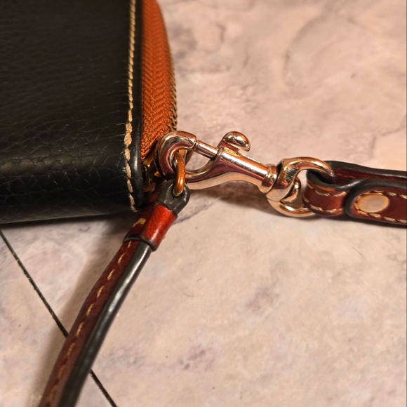 Dooney & Bourke 1975 Vintage Wallet - Picture 2 of 11